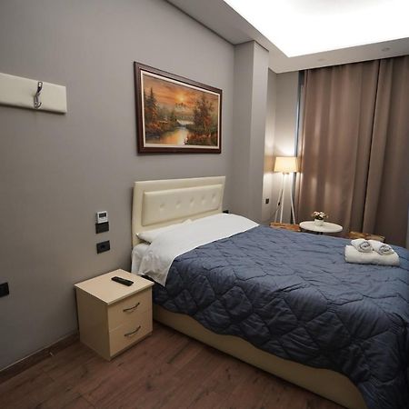 Driti Hotel Tirana Albania Eksteriør billede