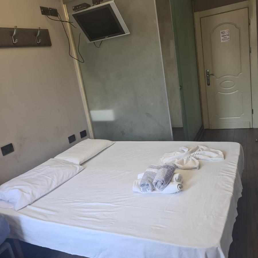 Driti Hotel Tirana Albania Eksteriør billede