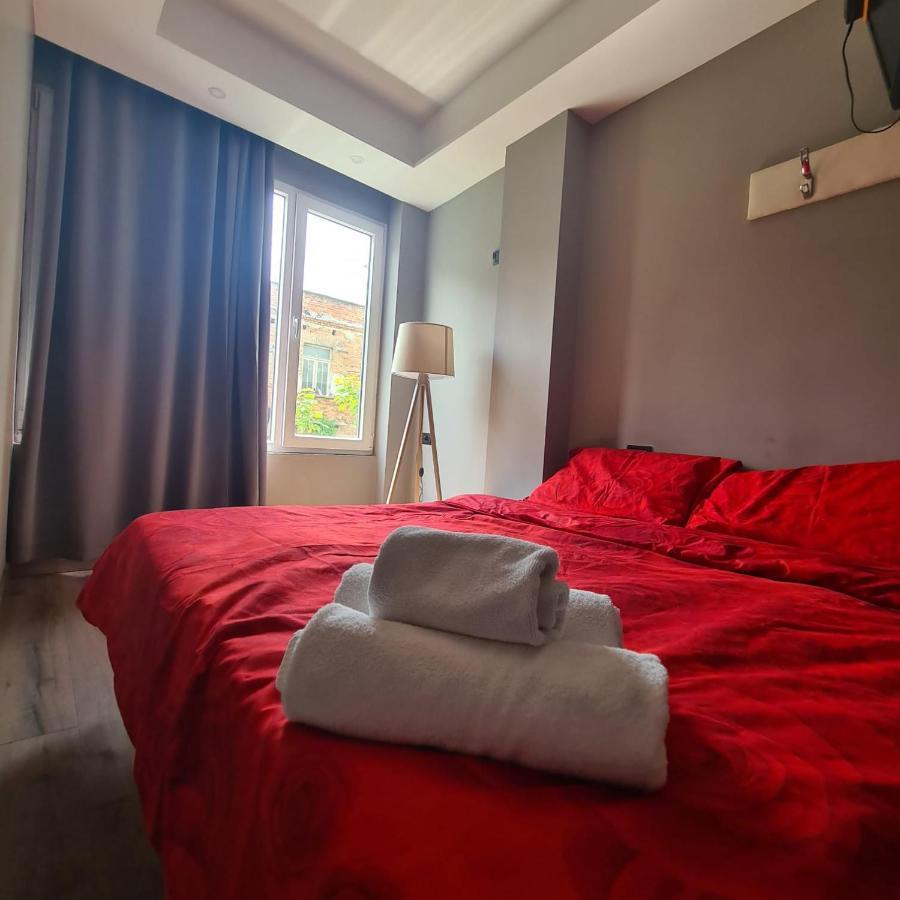 Driti Hotel Tirana Albania Eksteriør billede